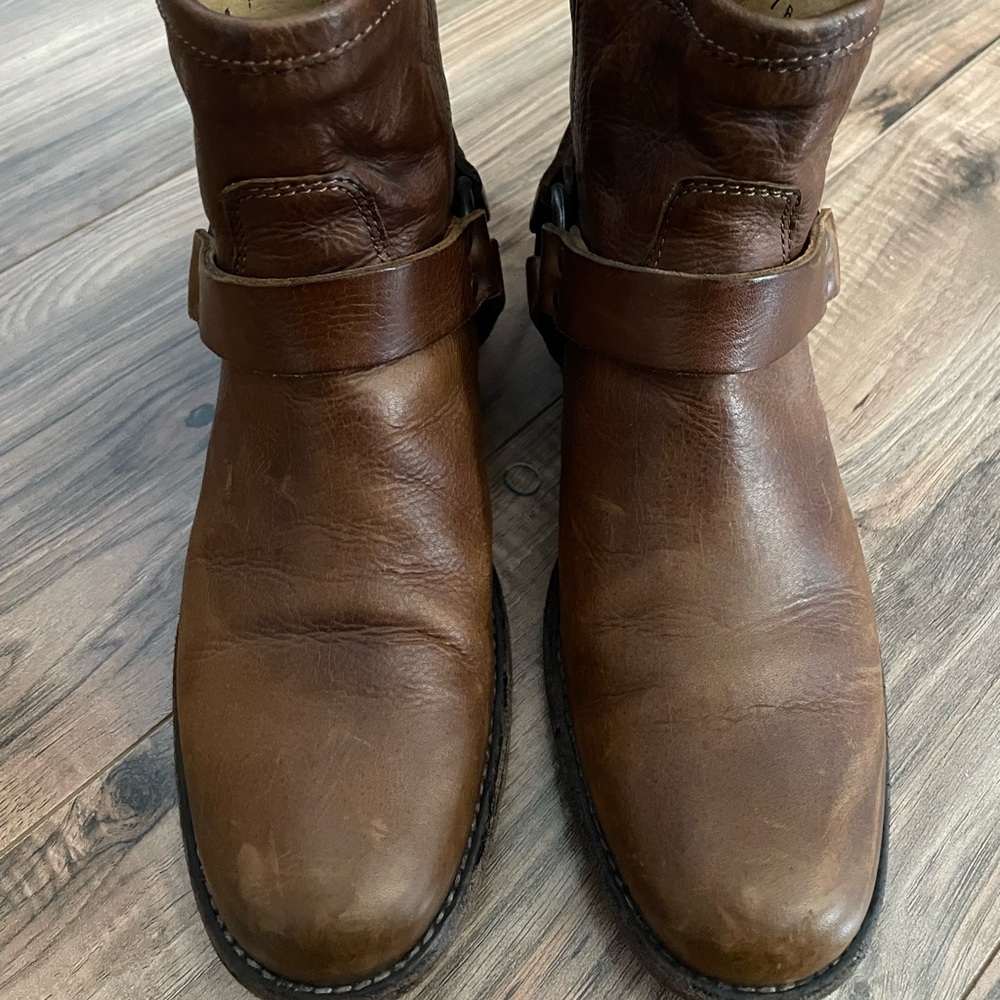 Frye size 7B